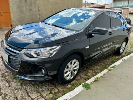 CHEVROLET ONIX 1.0 Plus LT 4 portas