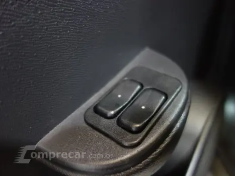 CELTA - 1.0 MPFI LT 8V 4P MANUAL