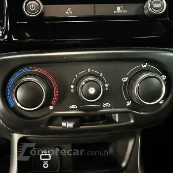 Strada Volcano 1.3 Flex 8V CD Aut.