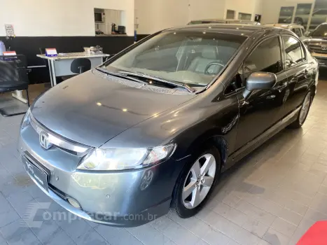 Honda CIVIC 1.8 LXS 16V 4 portas