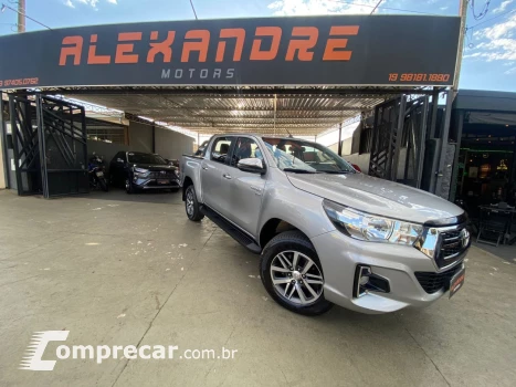 Toyota Hilux CD SRV 4x2 2.7 Flex 16V Aut. 4 portas