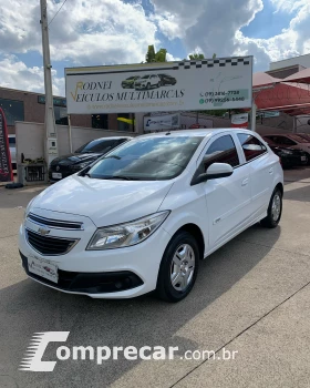 CHEVROLET ONIX 1.0 LT 4 portas