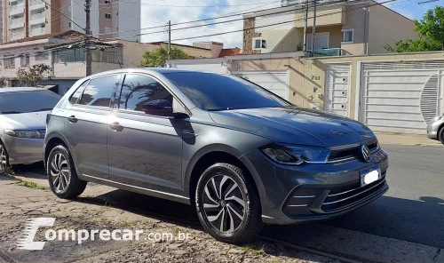 Volkswagen POLO 1.0 170 TSI Highline 4 portas