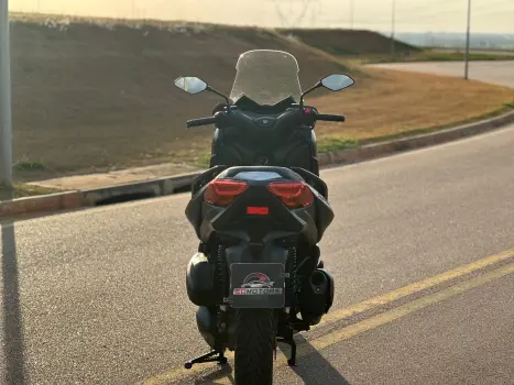 XMAX 250