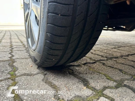 SIENA - 1.0 MPI FIRE CELEBRATION 8V 4P MANUAL