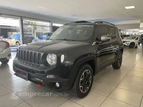 JEEP RENEGADE THAWK AT 4 portas