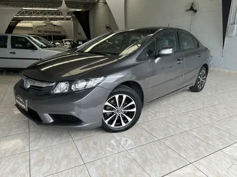 Honda CIVIC 1.8 LXS 16V 4 portas