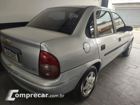 CORSA 1.0 MPFI Classic Sedan Life 8V