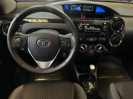 ETIOS 1.5 X Plus Sedan 16V