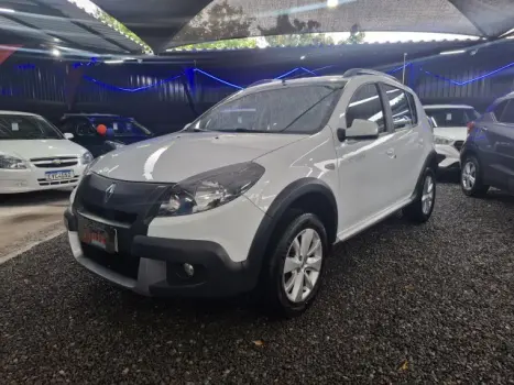 Renault SANDERO - 1.6 STEPWAY 8V 4P MANUAL 4 portas