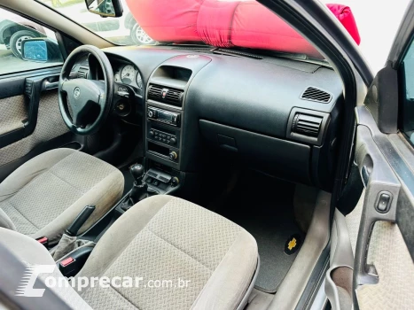 Astra Sedan 2.0 4P CD