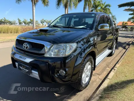 Toyota HILUX 3.0 SRV 4X2 CD 16V Turbo Intercooler 4 portas