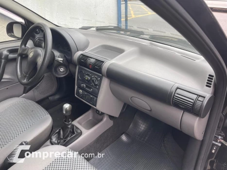 CORSA 1.0 MPFI Classic Sedan Life 8V