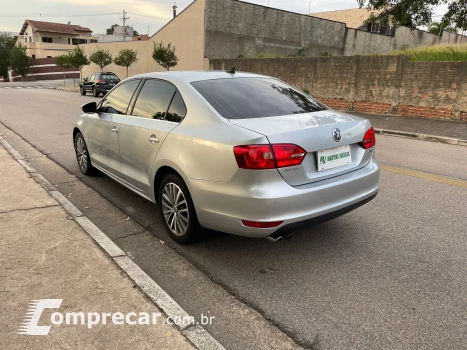 JETTA 2.0 TSI Highline