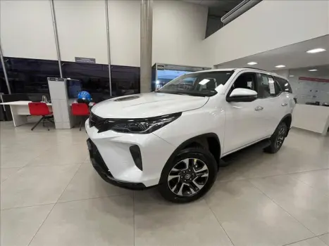 HILUX SW4 2.8 D-4d Turbo SRX Platinum 7L 4X4