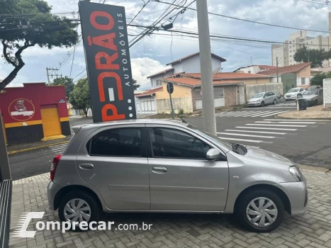 Toyota ETIOS 1.5 XS 16V 4 portas