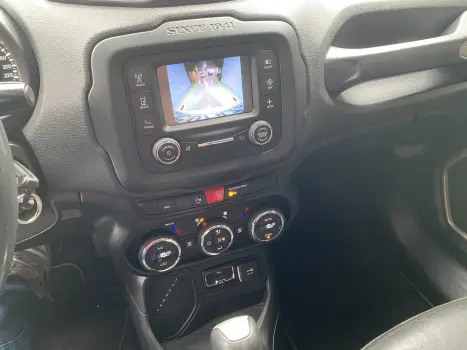 RENEGADE 1.8 16V Longitude