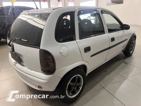 CORSA HATCH - 1.6 MPFI GL 8V 4P MANUAL