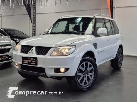 Mitsubishi PAJERO TR4 - 2.0 4X2 16V 140CV 4P AUTOMÁTICO 4 portas