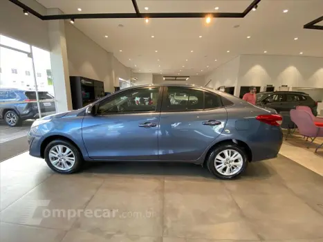 YARIS 1.5 16V FLEX SEDAN XL MANUAL