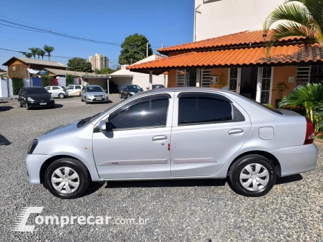 ETIOS 1.5 X Sedan 16V