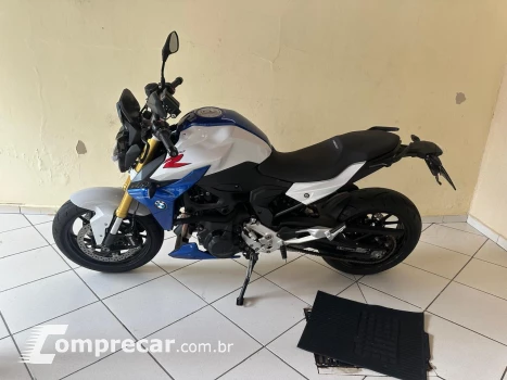 BMW F900r sport plus