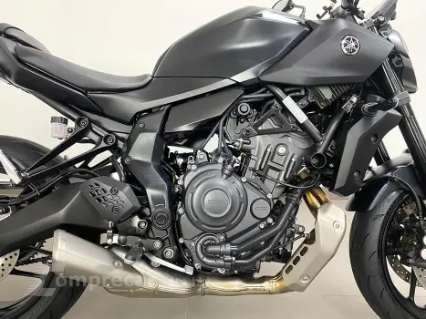 YAMAHA MT-07 CONNECTED ABS