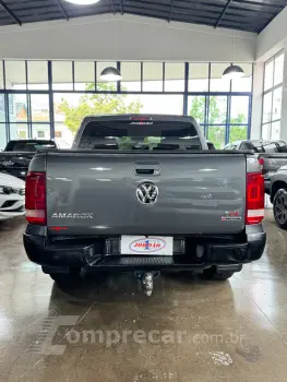 AMAROK Trendline CD 2.0 TDI 4X4 Dies Aut