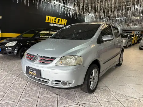 Volkswagen FOX 1.6 MI Plus 8V 4 portas