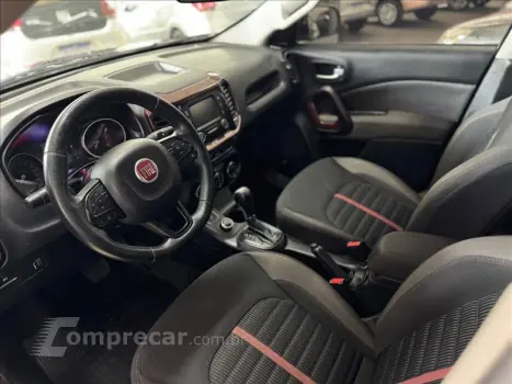 TORO 2.0 16V Turbo Freedom 4WD AT9