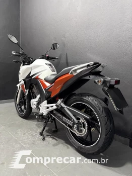 CB 250 TWISTER CBS