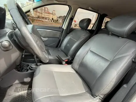 DUSTER - 2.0 DYNAMIQUE 4X2 16V 4P AUTOMÁTICO