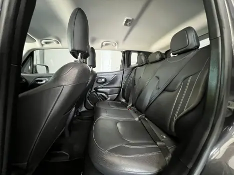 Renegade Longitude T270 1.3 Turbo 4x2