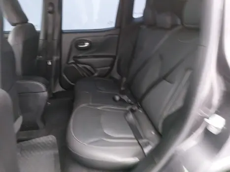 RENEGADE 1.3 T270 TURBO FLEX LONGITUDE AT6