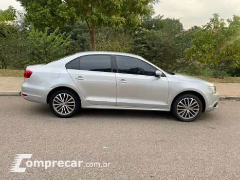 JETTA 2.0 TSI Highline