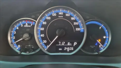 YARIS 1.5 16V Sedan XL Live