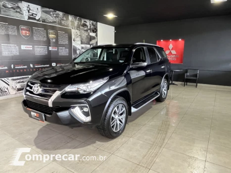 Toyota HILUX 2.8 SRX 4X4 CD 16V 4 portas