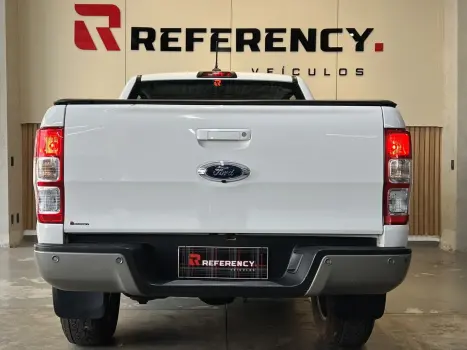 RANGER 2.2 XLS 4X4 CD 16V DIESEL 4P AUTOMÁTICO