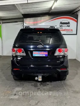 Hilux SW4 SR 4x2 2.7/ 2.7 Flex 16V Aut.