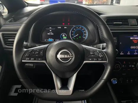 LEAF Aut. (Elétrico)