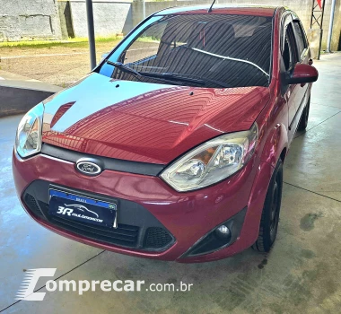 FORD FIESTA 1.6 Rocam Hatch 8V 4 portas