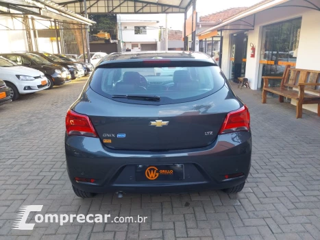 Onix Hatch 1.4 4P FLEX LTZ AUTOMÁTICO