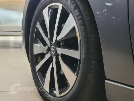 Sentra Exclusive 2.0 16V Aut.