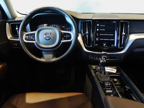 XC60 2.0 T5 Momentum