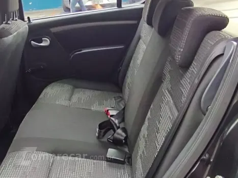 SANDERO - 1.6 EXPRESSION 8V 4P MANUAL