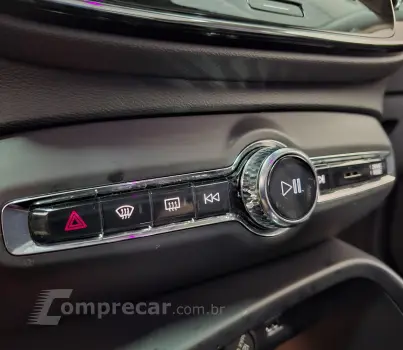 XC40 2.0 T4 Inscription Geartronic