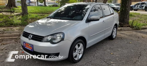 POLO SEDAN 1.6 MI 8V