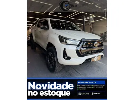 Toyota HILUX 2.8 D-4D TURBO DIESEL CD SRX 4X4 AUTOMÁTICO 4 portas