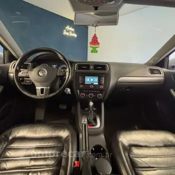 JETTA Highline 2.0 TSI 16V 4p Tiptronic