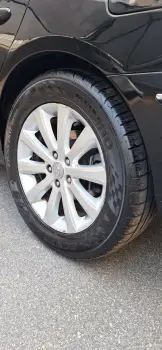 AZERA 3.3 MPFI GLS Sedan V6 24V